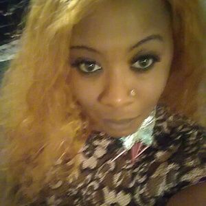 Meet your Posher, Camika